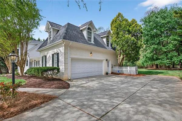$775,000 | 6203 Moores Creek Drive, Summerfield, NC 27358