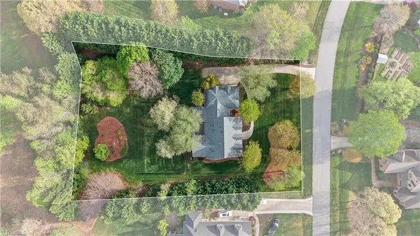 $775,000 | 6203 Moores Creek Drive, Summerfield, NC 27358
