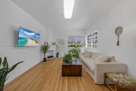 $316,000 | 1309 Euclid Avenue, Unit 6, Miami Beach, FL 33139