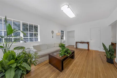 $316,000 | 1309 Euclid Avenue, Unit 6, Miami Beach, FL 33139