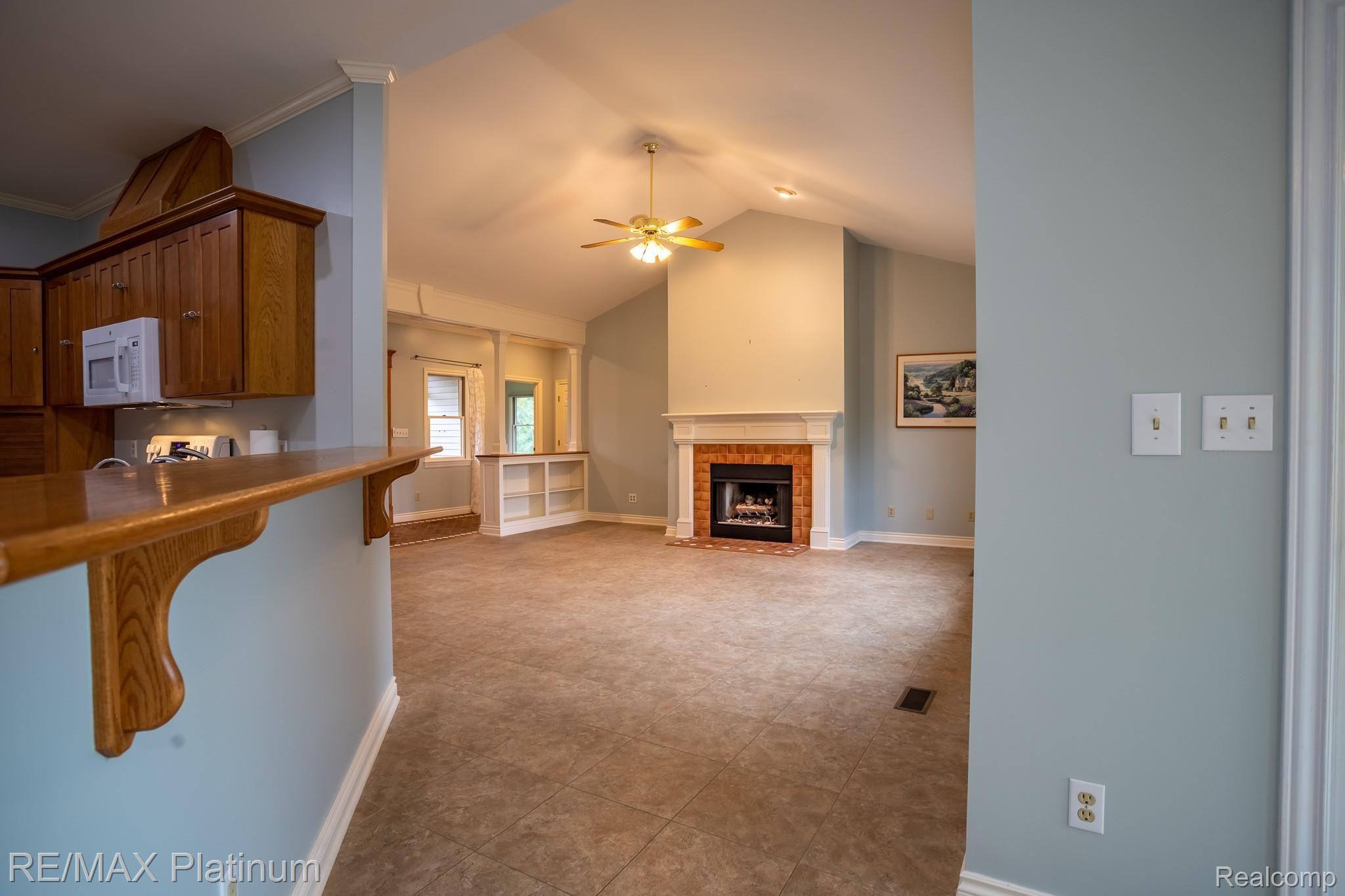 4871 Pratt Road Ann Arbor, MI 48103 - Photo 14 of 67 IMG_7034-HDR.jpg