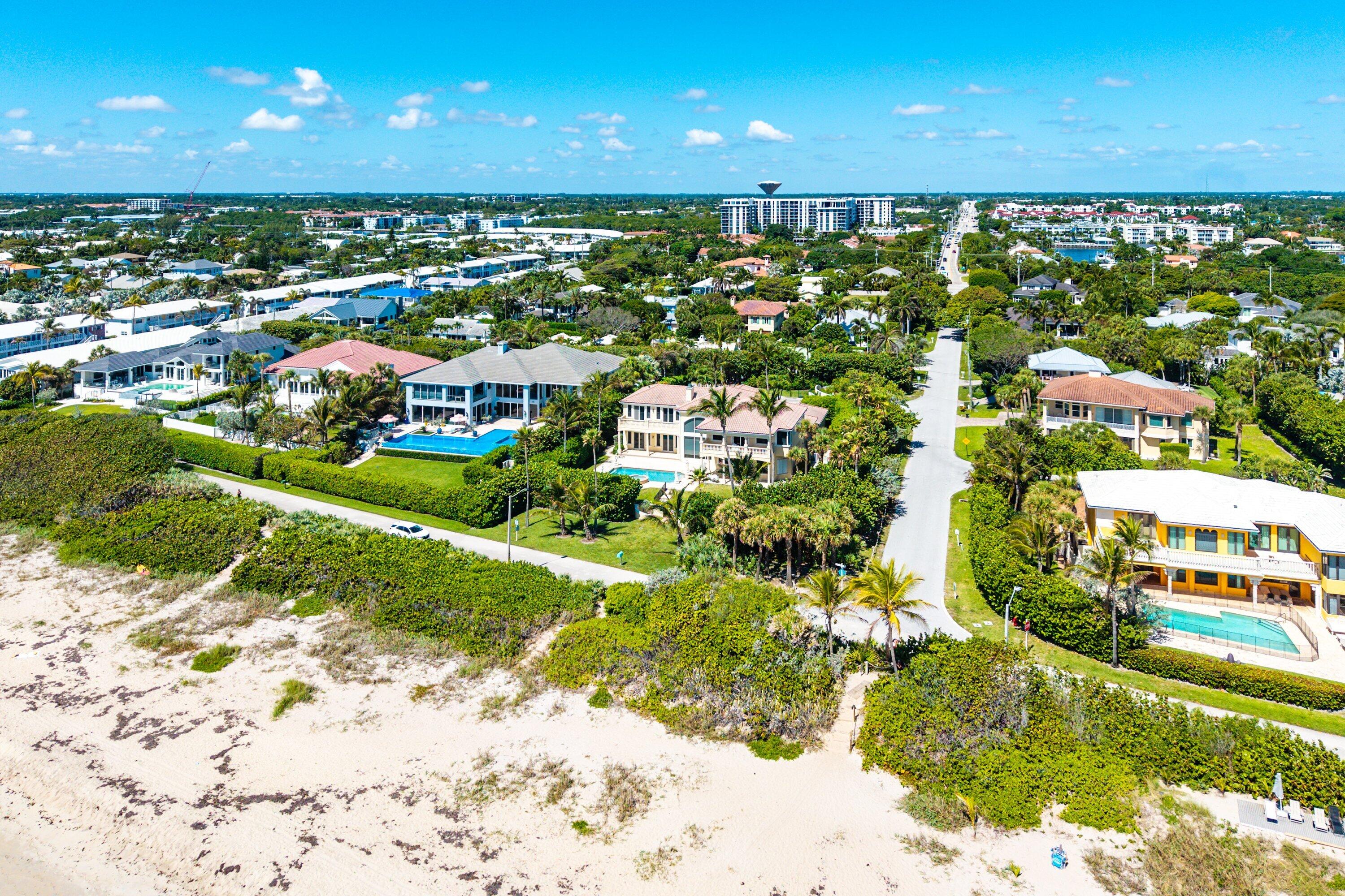 5550 Osprey Drive Ocean Ridge, FL 33435 - Photo 43 of 44 a view of a city