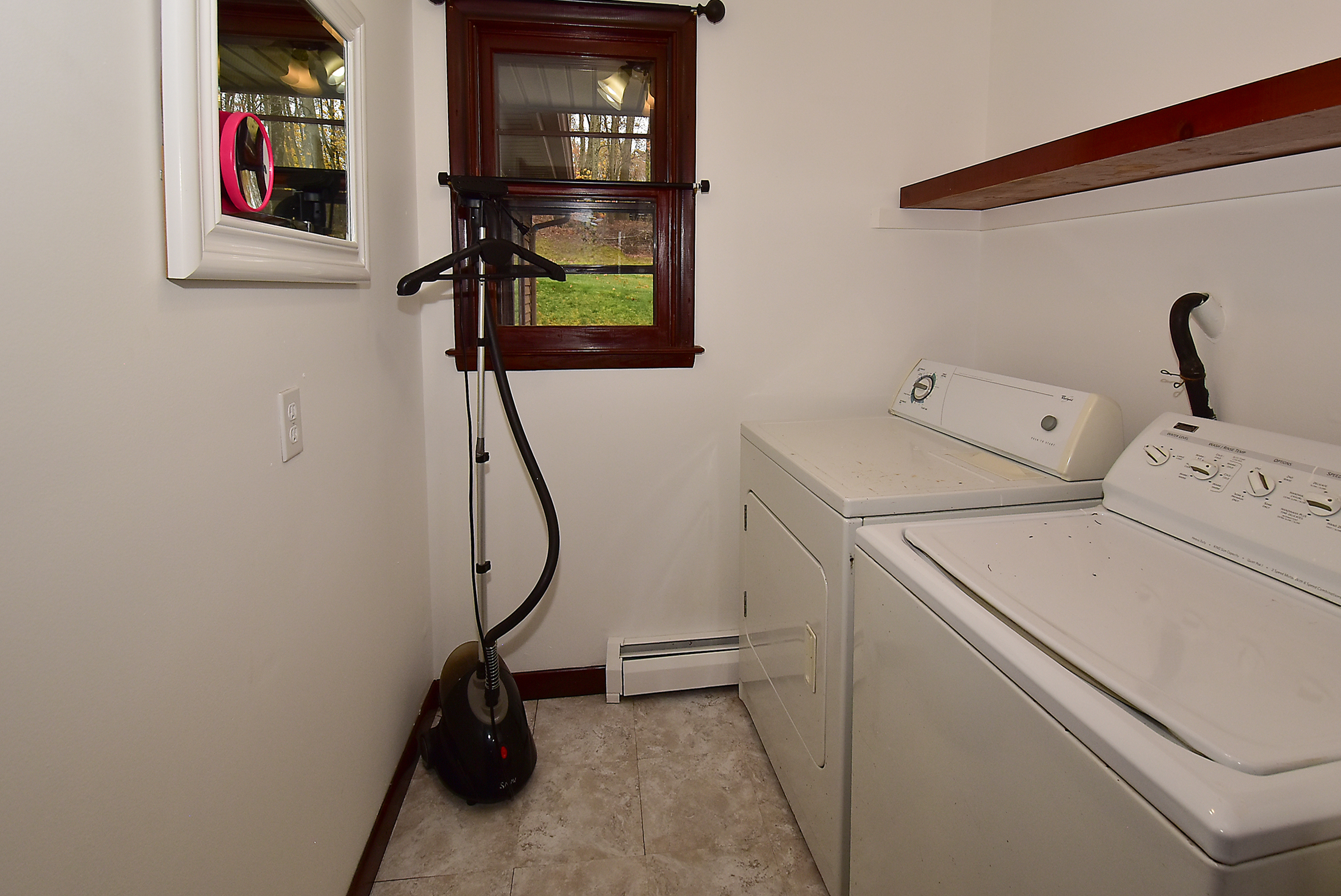 12 Austin Drive Vernon, CT 06066 - Photo 28 of 33 a utility room with dryer and washer