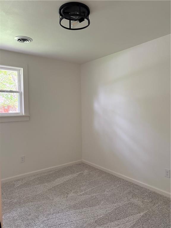 130 Nature Run Road Laughlintown, PA 15655 - Photo 12 of 20