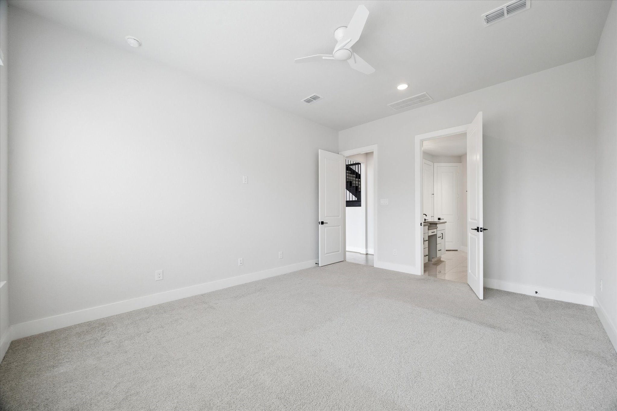31435 Beacon Cove Trail Fulshear, TX 77441 - Photo 16 of 35 an empty room with closet area