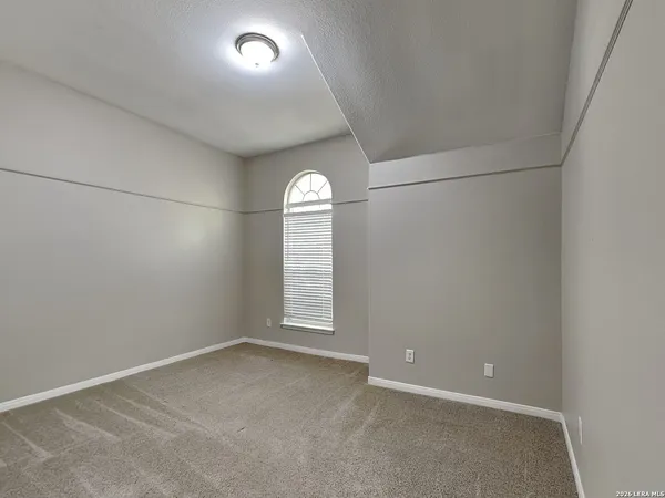 $1,739 | 352 Meadow New Braunfels Tx 78130, New Braunfels, TX 78130