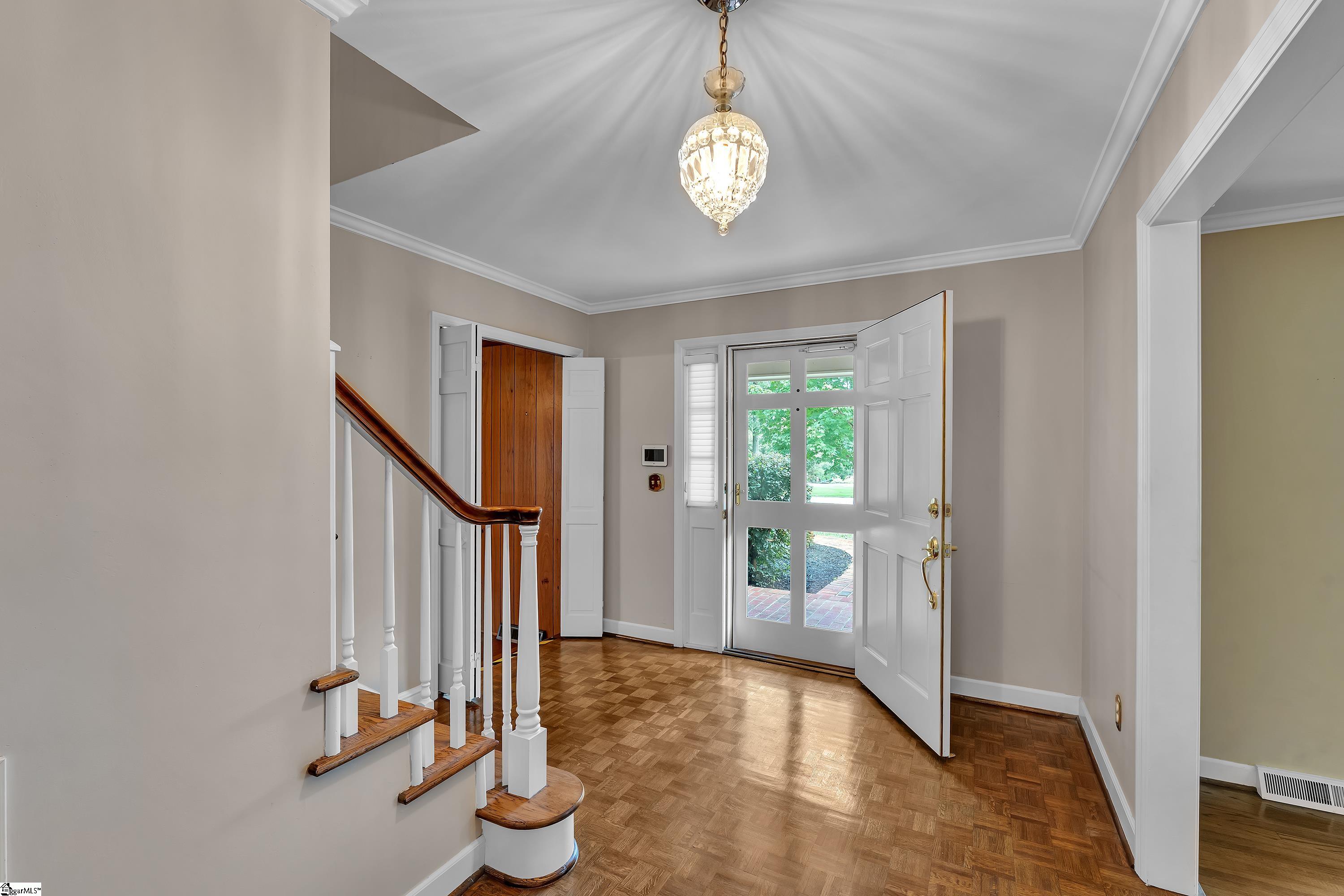 8 Compton Drive Greenville, SC 29615 - Photo 6 of 33