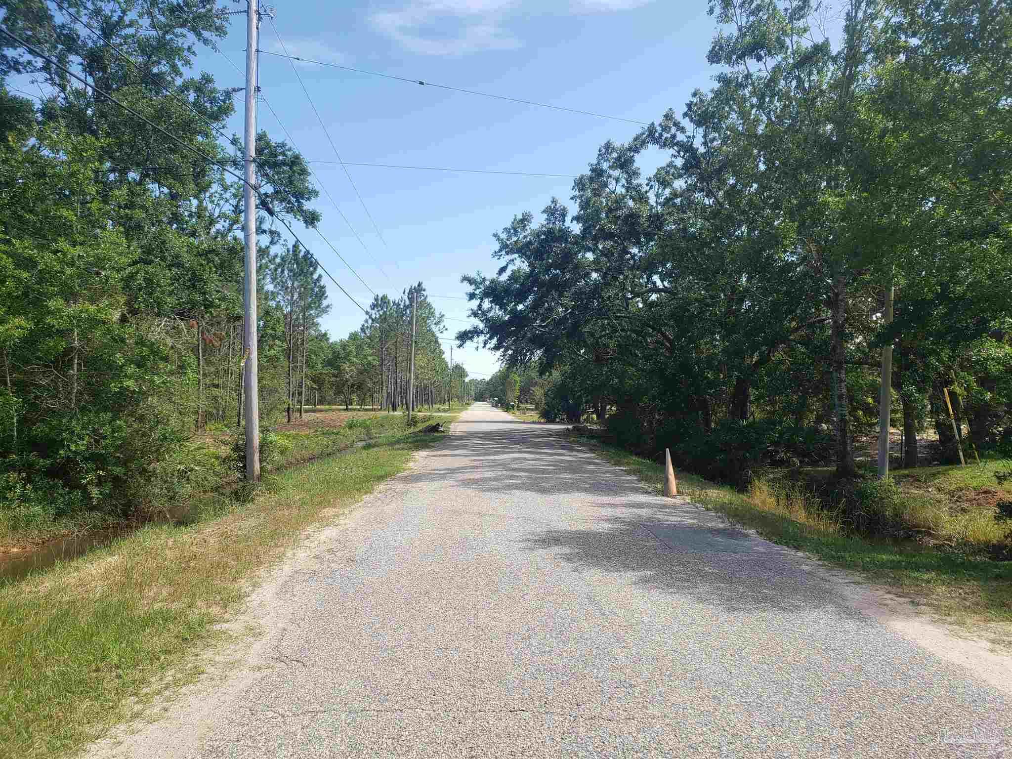 1164 Pearson Road, Unit 1 & 3 Milton, FL 32583 - Photo 14 of 15 Gallery Image 14