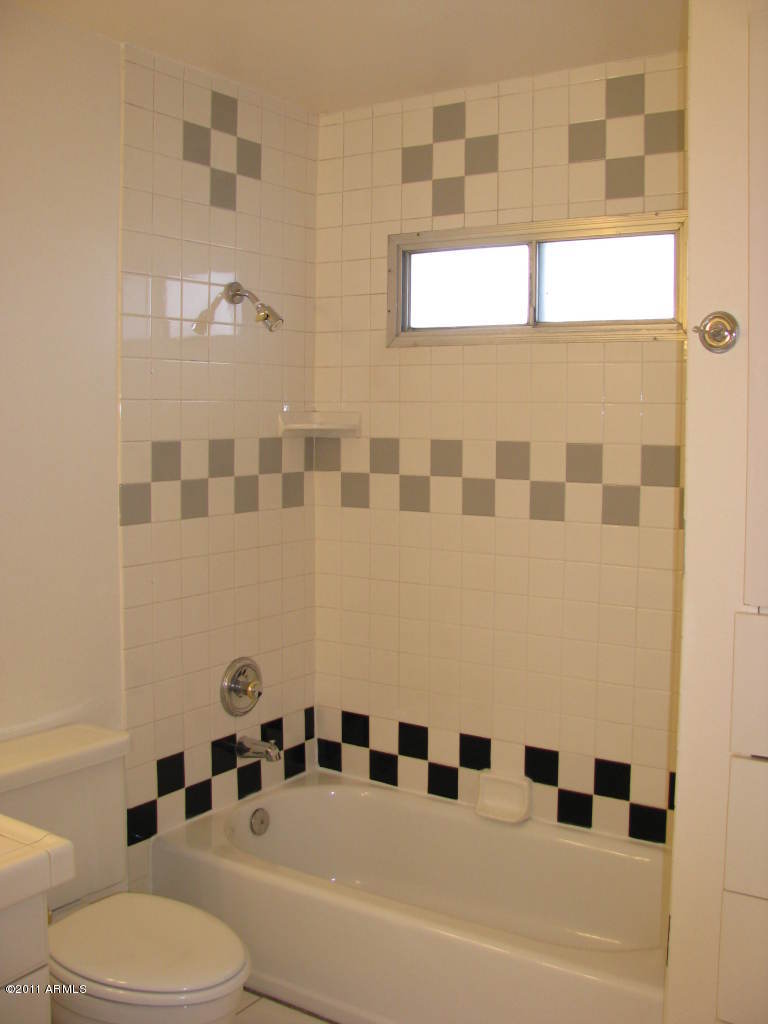 3701 West Hearn Road Phoenix, AZ 85053 - Photo 11 of 20 MBA