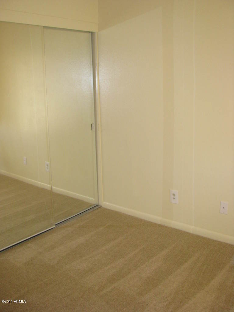 3701 West Hearn Road Phoenix, AZ 85053 - Photo 14 of 20 BR3