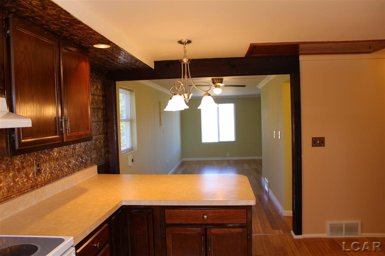 10811 Austin Road Brooklyn, MI 49230 - Photo 9 of 20 31316113-8.JPG