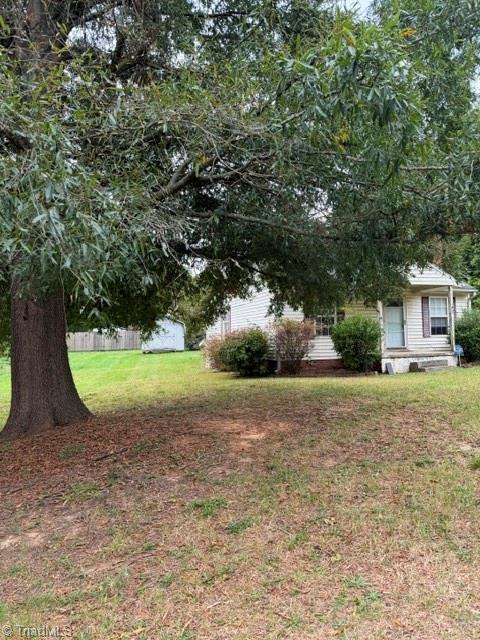 140 Albertson Road Thomasville, NC 27360 - Photo 5 of 18 Gallery Image 5