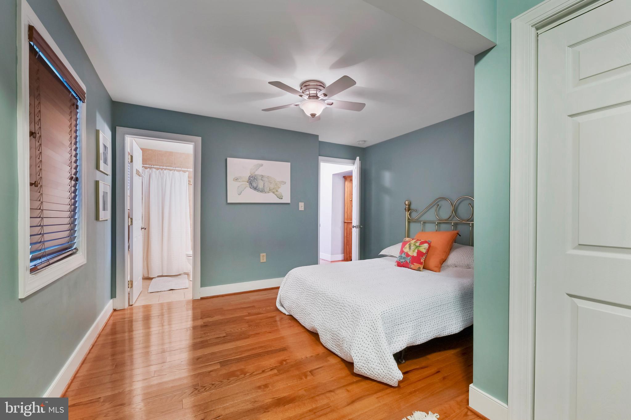 1642 Oldtown Road Edgewater, MD 21037 - Photo 17 of 34 Primary bedroom