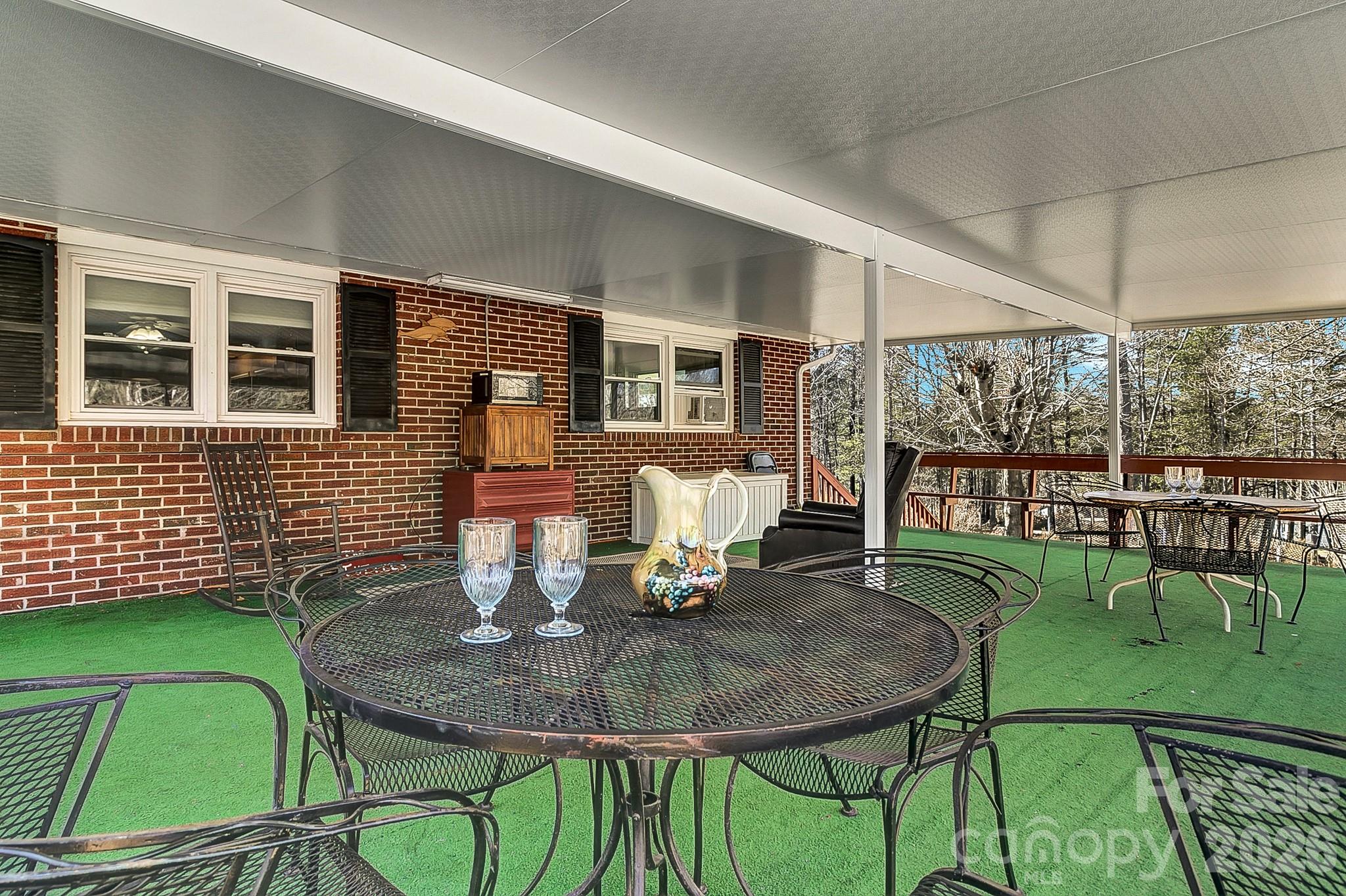 44 Tuttle Road Hendersonville, NC 28792 - Photo 7 of 25