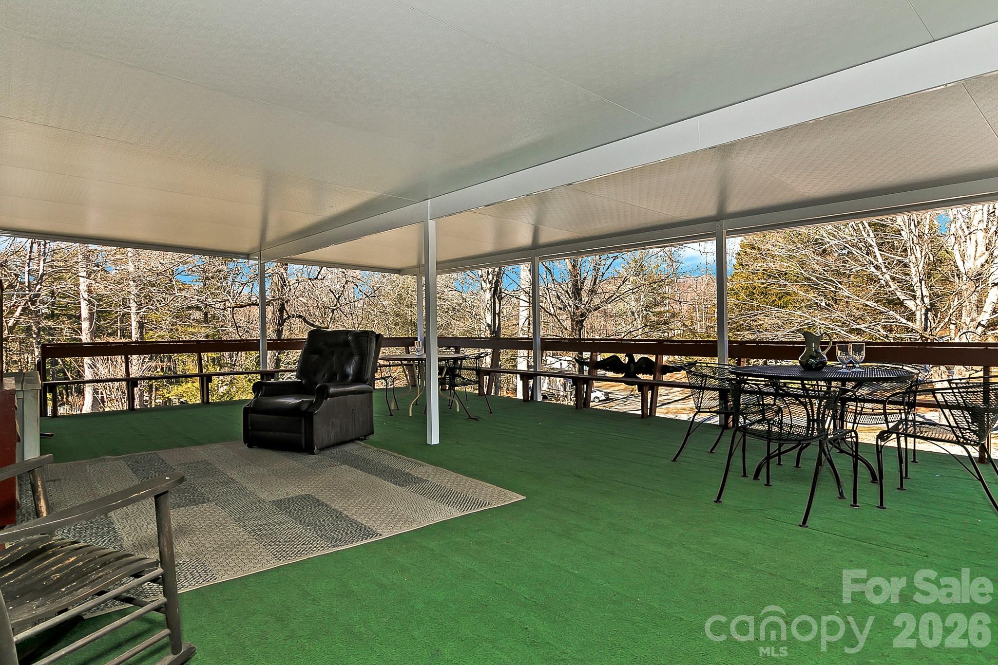 44 Tuttle Road Hendersonville, NC 28792 - Photo 7 of 37 a living room with furniture
