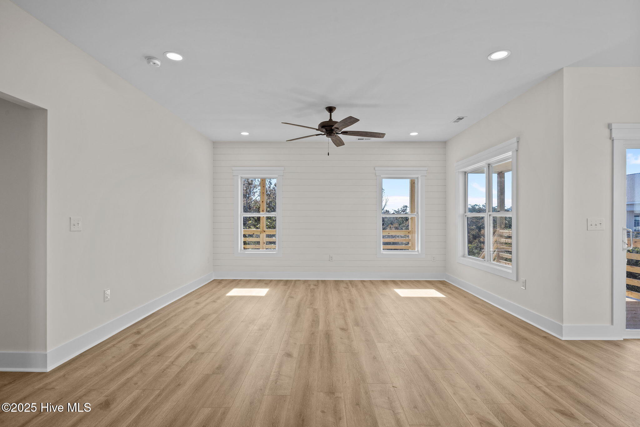 111 Sandy Landing Road Cedar Island, NC 28520 - Photo 17 of 44 33-web-or-mls-1S3A1928