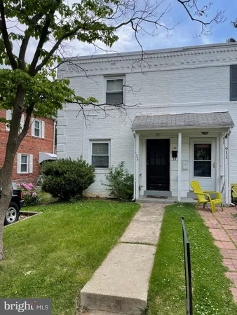 $2,450 | 909 South Irving Street, Arlington, VA 22204
