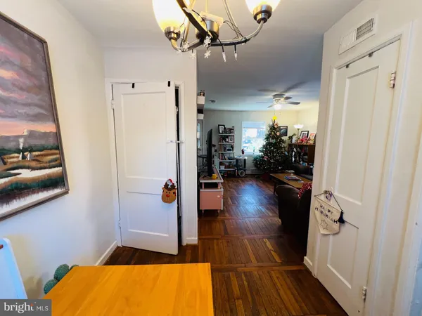 $2,450 | 909 South Irving Street, Arlington, VA 22204