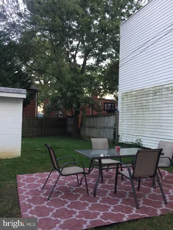 $2,450 | 909 South Irving Street, Arlington, VA 22204