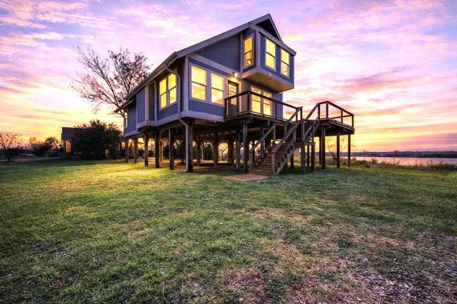 $325,000 | 12827 Sandpiper Road, Angleton, TX 77515