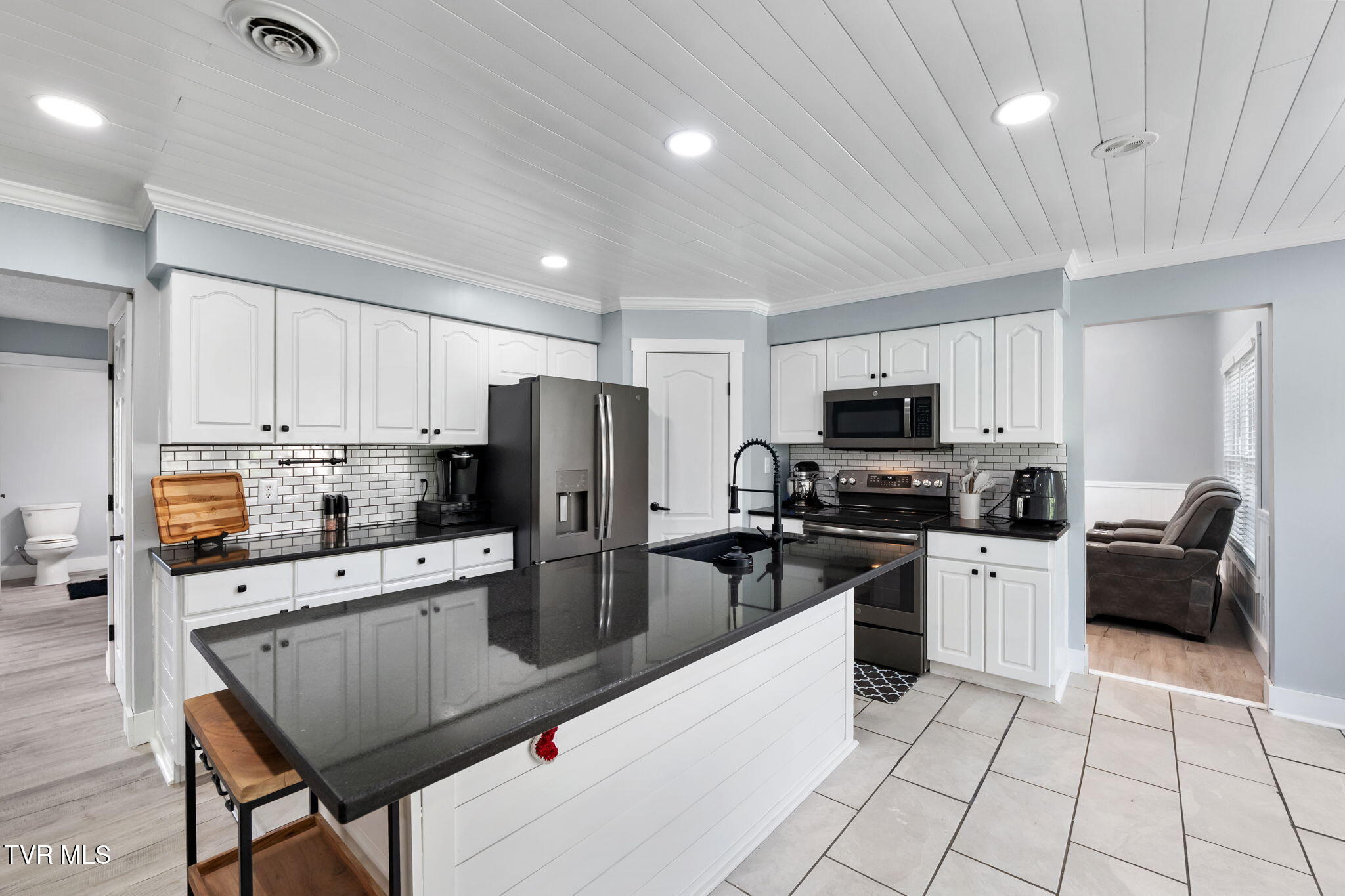 21164 Vances Mill Road Abingdon, VA 24211 - Photo 16 of 66 62-web-or-mls-21164-vances-mill-rd