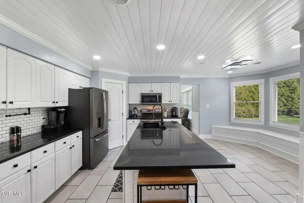 $529,900 | 21164 Vances Mill Road, Abingdon, VA 24211