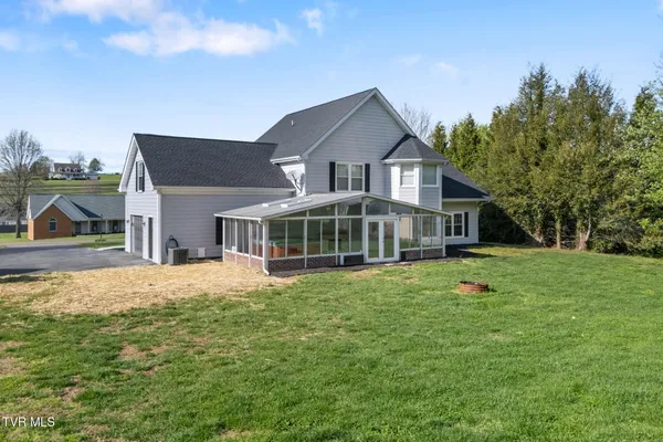 $529,900 | 21164 Vances Mill Road, Abingdon, VA 24211