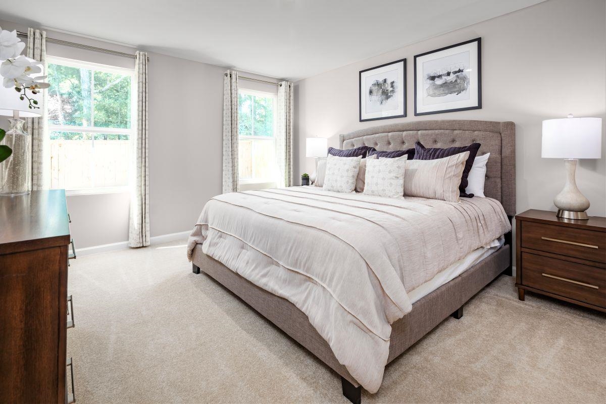 10 Vista Ridge Boulevard Staunton, VA 24401 - Photo 8 of 16 Owners Bedroom