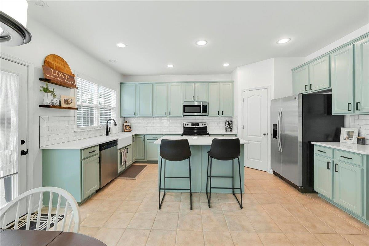 8151 Sommerwell Street Raleigh, NC 27613 - Photo 6 of 19 Photo 6