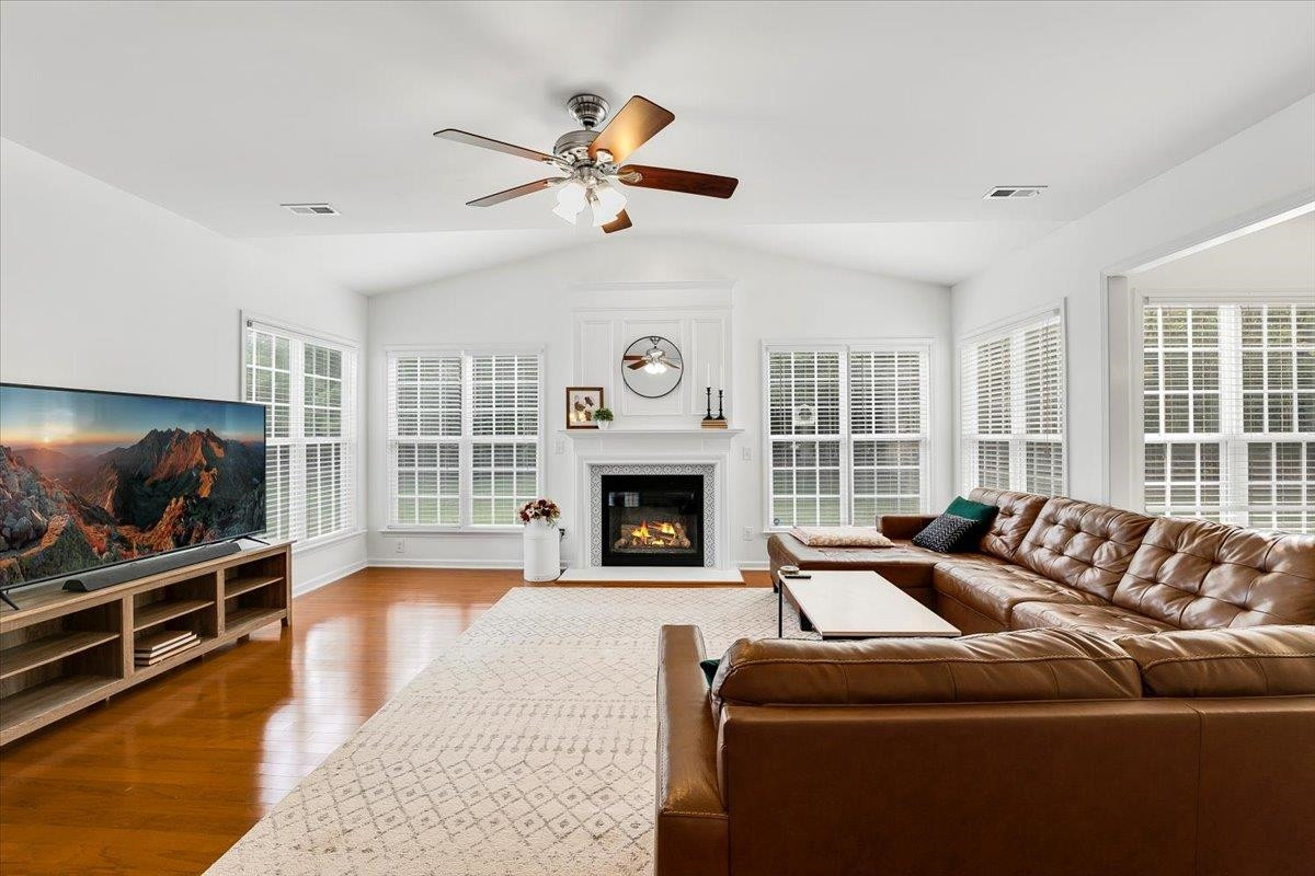 8151 Sommerwell Street Raleigh, NC 27613 - Photo 8 of 19 Photo 8