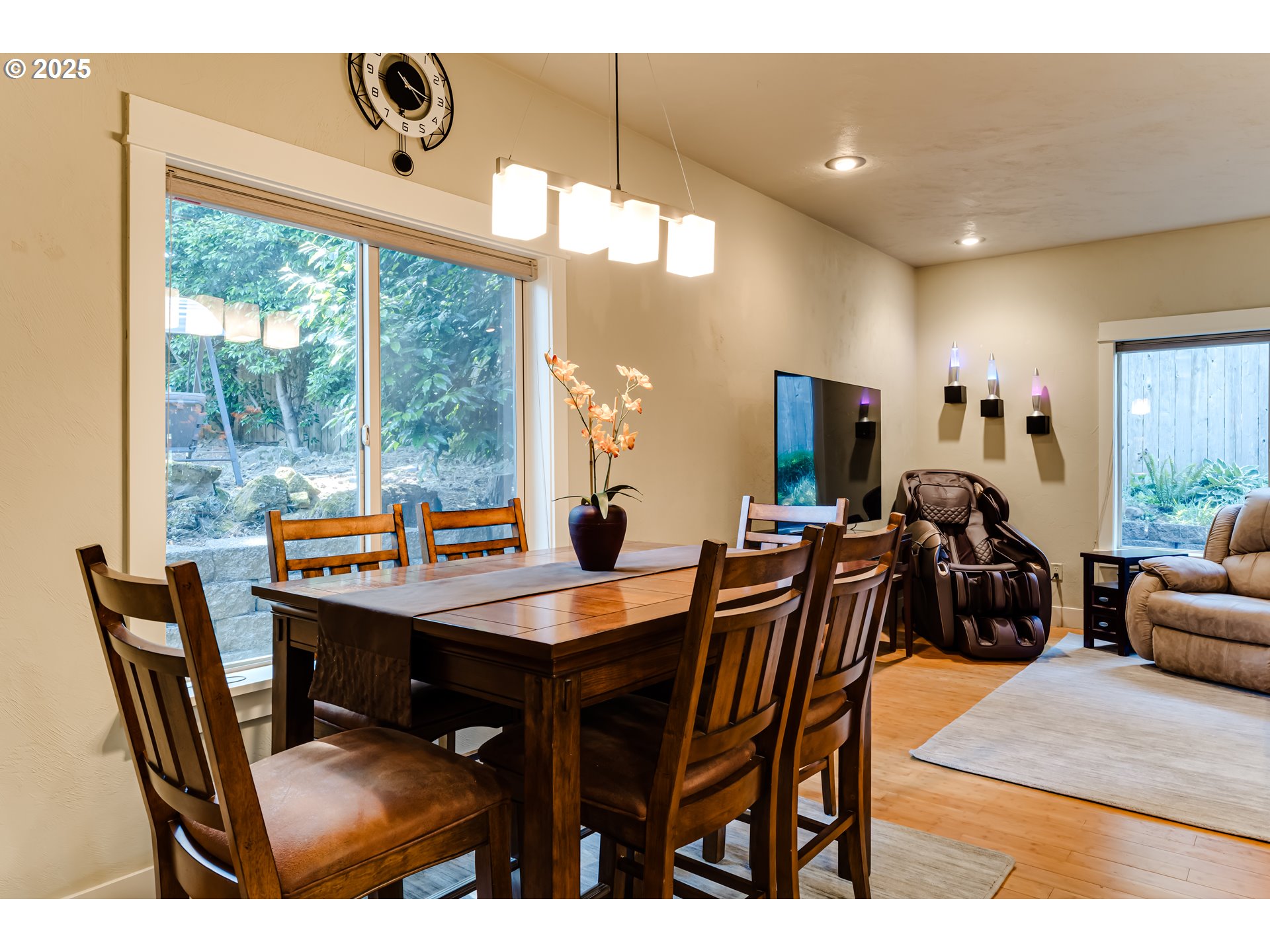6843 Holly Street Springfield, OR 97478 - Photo 13 of 33 a dining room with furniture a chandelier and window