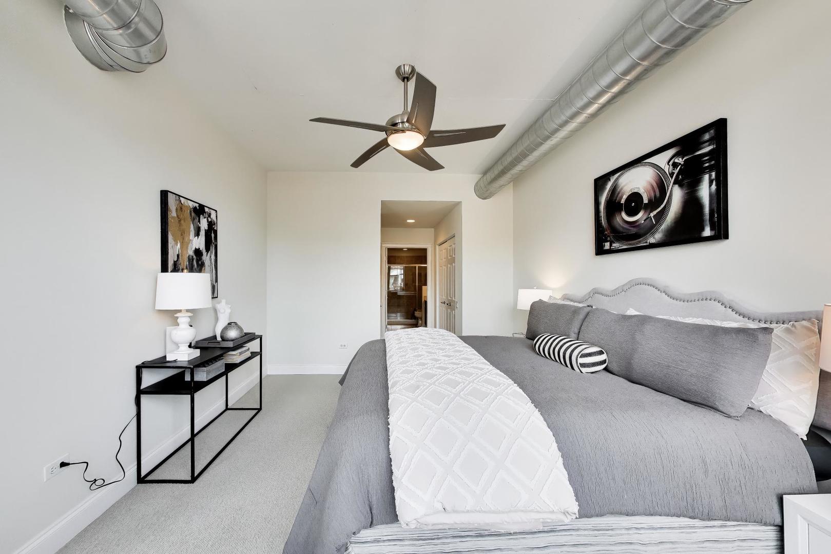 1001 West Madison Street, Unit 606 Chicago, IL 60607 - Photo 12 of 22