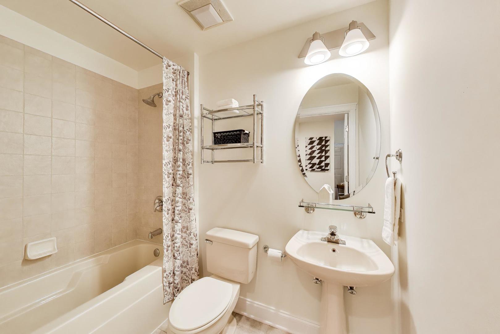 1001 West Madison Street, Unit 606 Chicago, IL 60607 - Photo 16 of 22