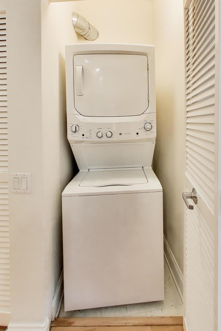 1001 West Madison Street, Unit 606 Chicago, IL 60607 - Photo 17 of 22