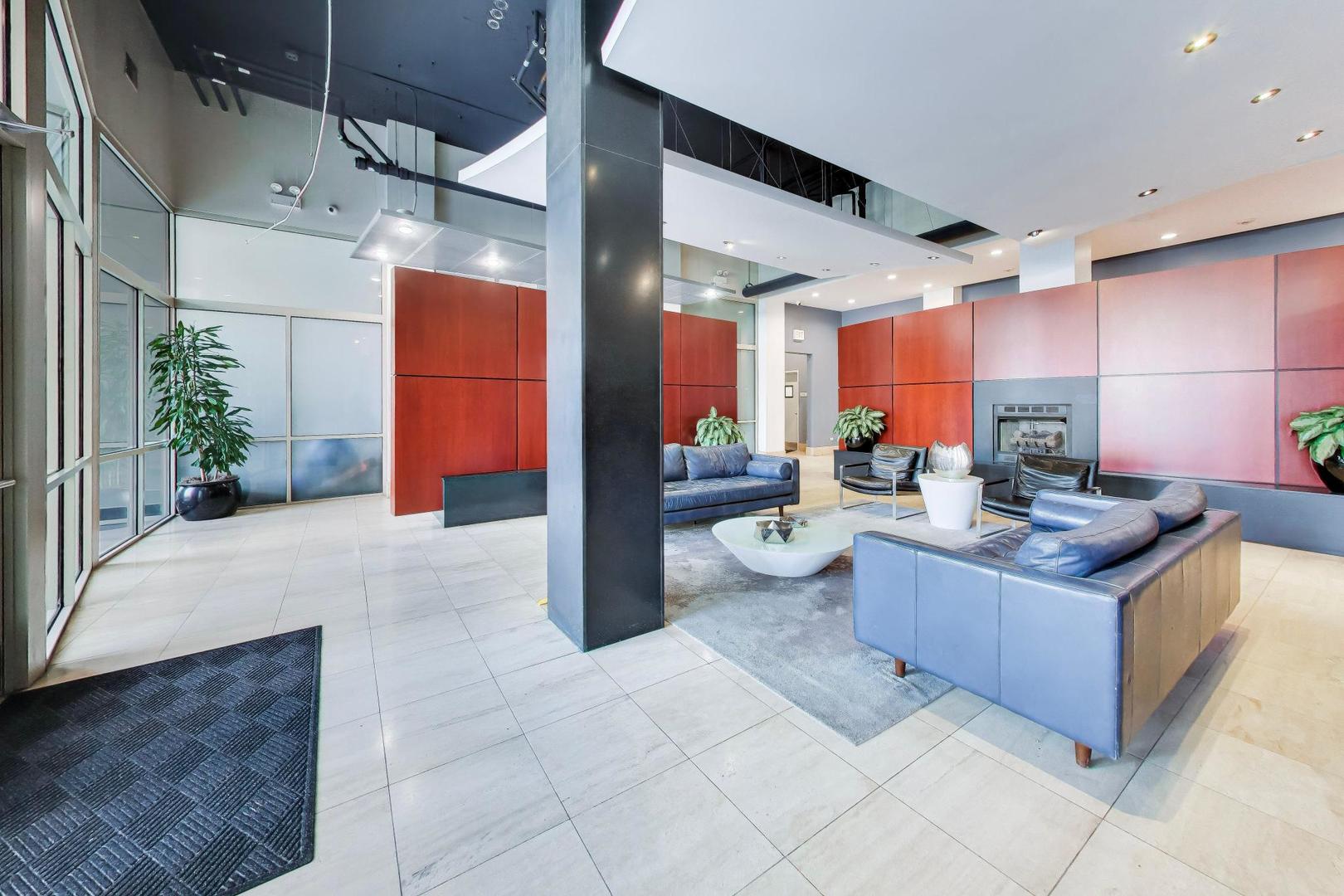 1001 West Madison Street, Unit 606 Chicago, IL 60607 - Photo 3 of 22