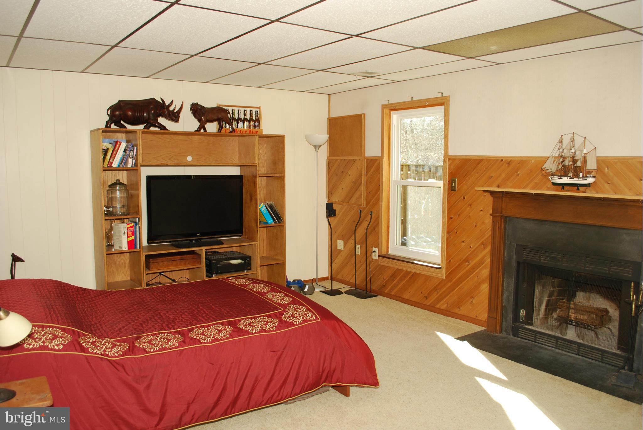 7206 Squirrel Run Court Springfield, VA 22152 - Photo 22 of 28 Bedroom (Master)