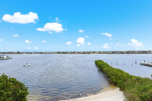a view of a lake and outdoor space