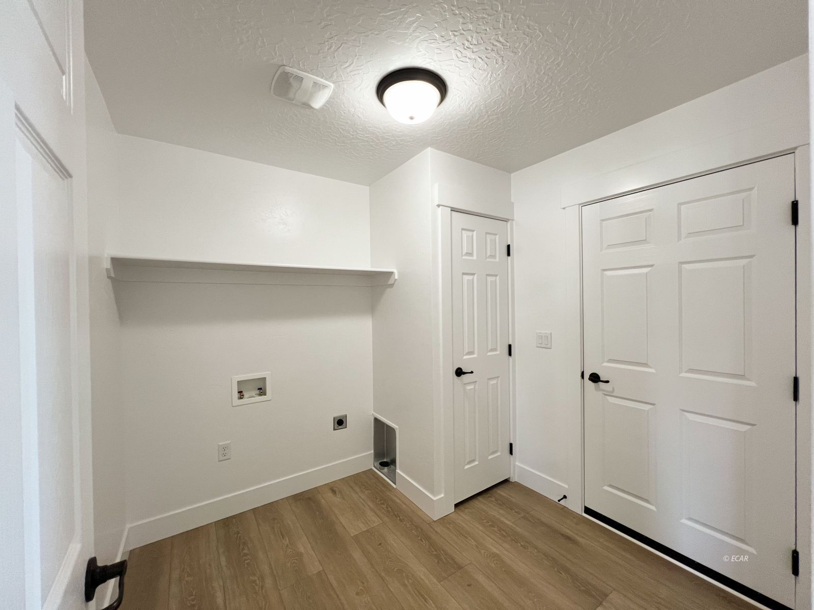 410 Ridgeway Drive Spring Creek, NV 89815 - Photo 21 of 26 a view of an empty room
