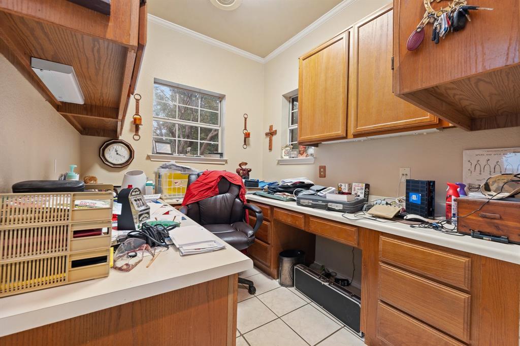 3500 Trails End Road Burleson, TX 76028 - Photo 16 of 24 a utility room with sink dryer and washer