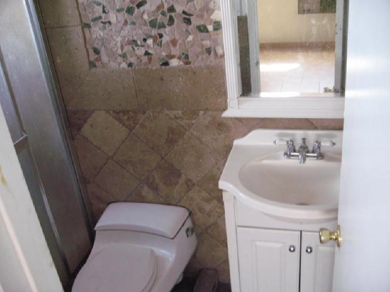 3043 East Cheery Lynn Road Phoenix, AZ 85016 - Photo 8 of 17 Master bath with custom tile work