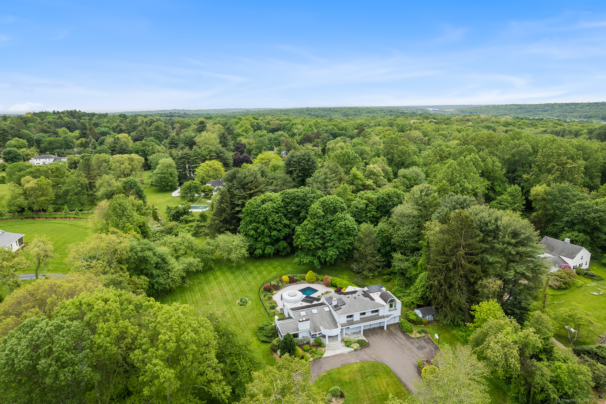 37 Topfield Road Wilton, CT 06897 - Photo 1 of 1