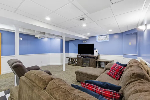 $259,000 | 2655 Willow Street, Dearborn, MI 48124