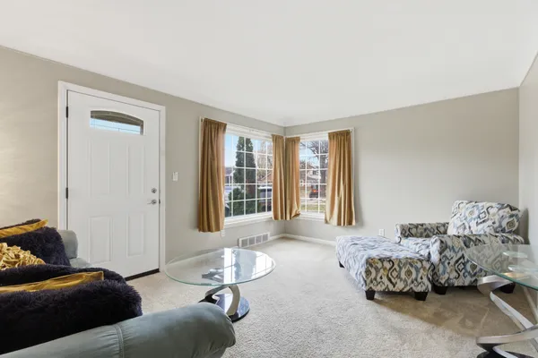 $259,000 | 2655 Willow Street, Dearborn, MI 48124