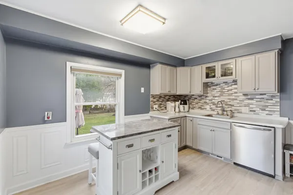 $259,000 | 2655 Willow Street, Dearborn, MI 48124