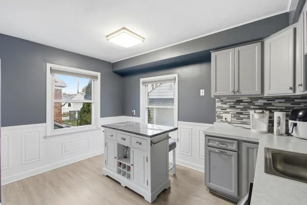 $259,000 | 2655 Willow Street, Dearborn, MI 48124