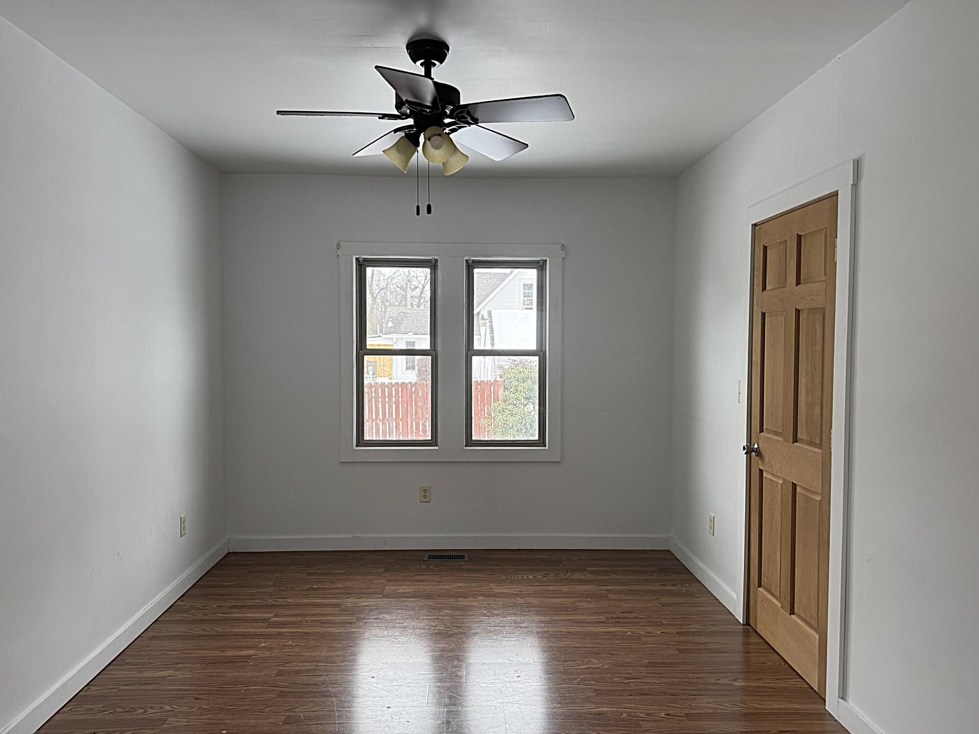 105 East Allen Street Kentland, IN 47951 - Photo 16 of 26 2002x1502