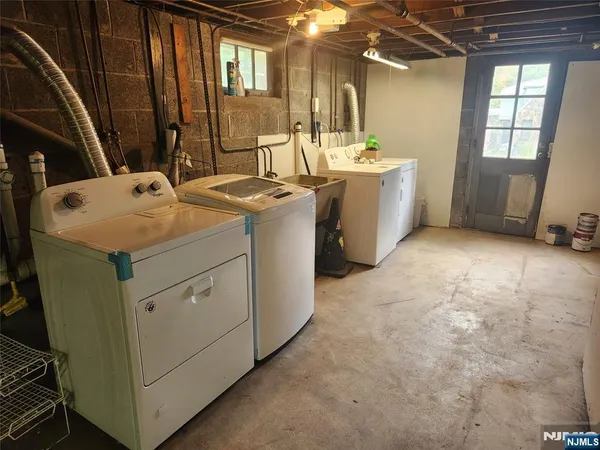 $2,950 | 11 Cottage Lane, Unit 1, Upper Saddle River, NJ 07458