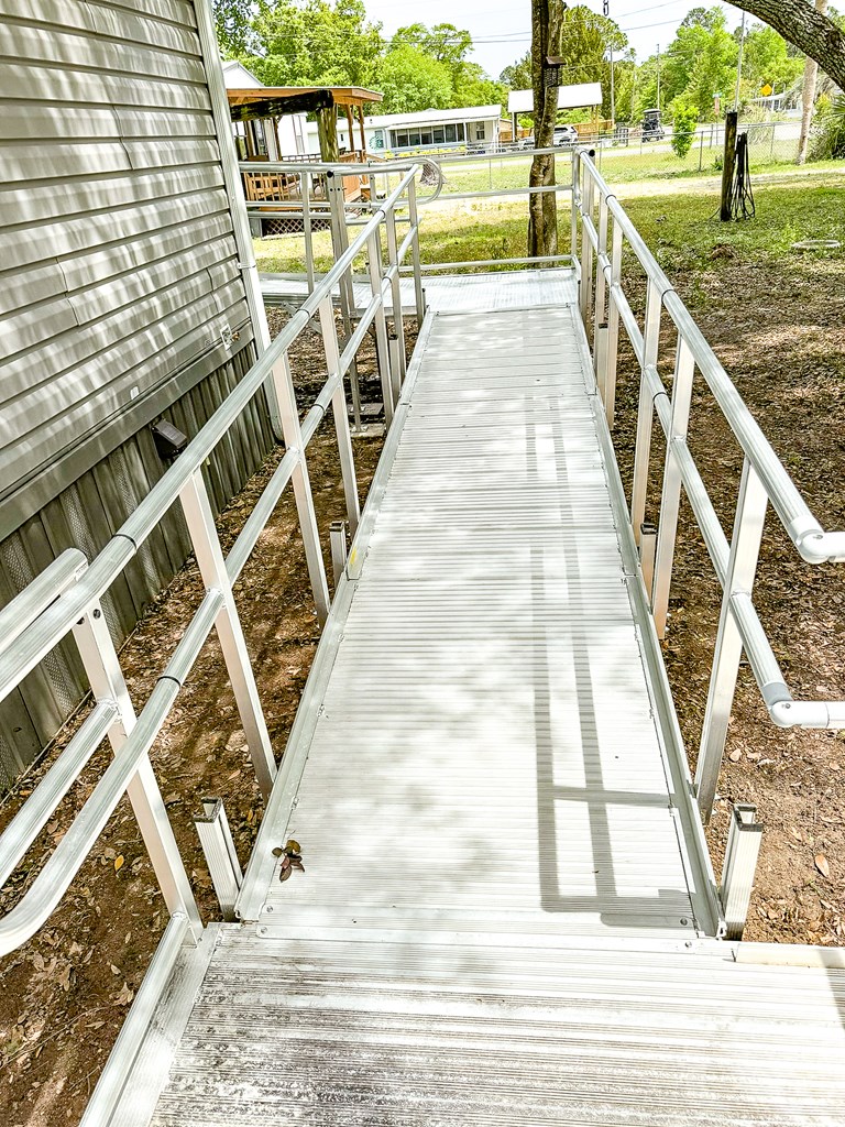 704 3 Rivers Road Carrabelle, FL 32322 - Photo 36 of 38 Gallery Image 36