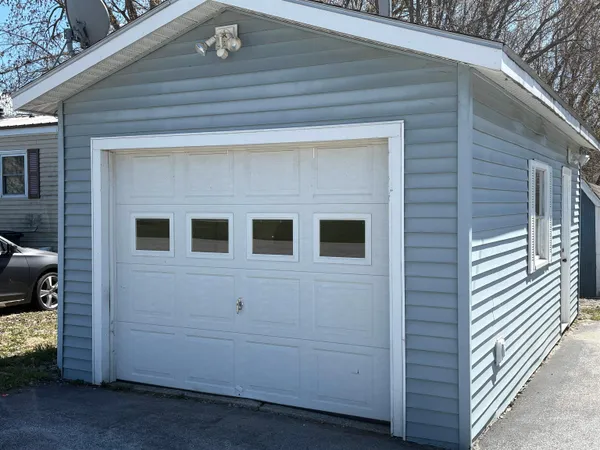 $289,900 | 104 Nason Street, St. Albans Town, VT 05478