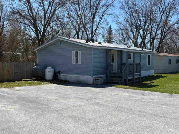 $289,900 | 104 Nason Street, St. Albans Town, VT 05478